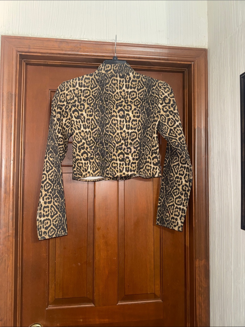 Leopard Print Cropped Jacket - Picture 4 of 13